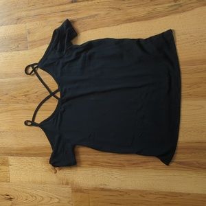 Open sleeve black top